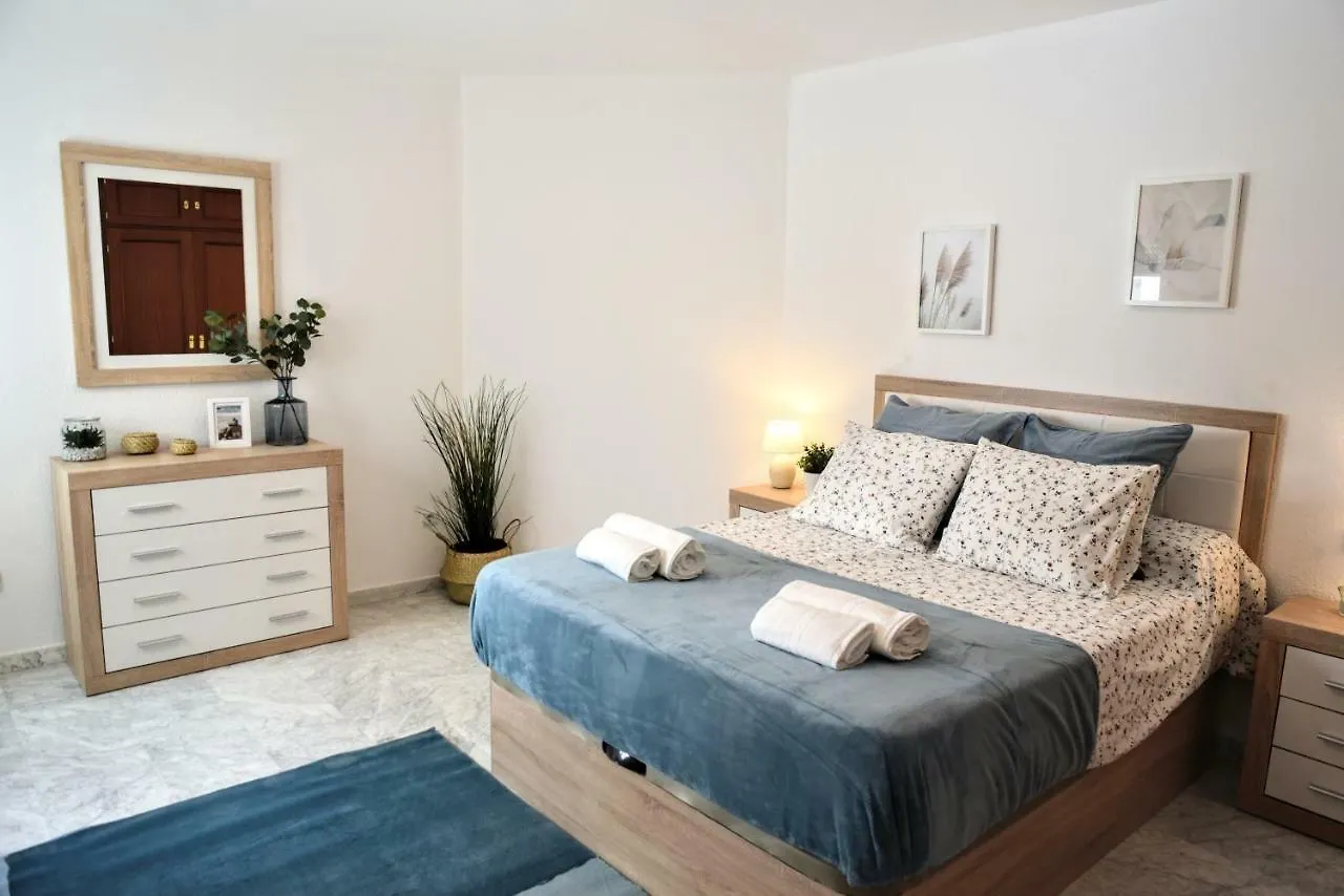 Homely Malaga Don Cristian Con Parking Privado 스페인