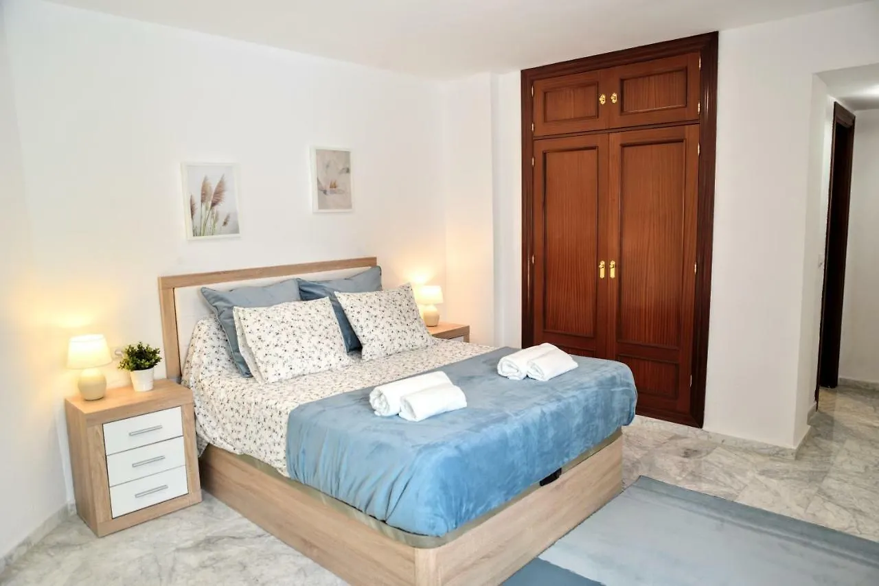 Homely Malaga Don Cristian Con Parking Privado 스페인